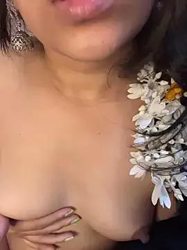 annie-Minj from StripChat