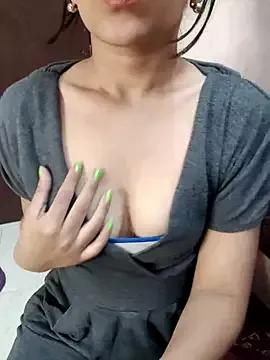 annie-Minj from StripChat