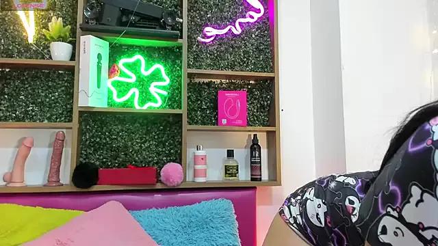 Annie_hott_2 from StripChat