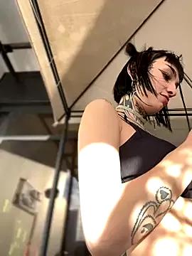 Annie_LS from StripChat