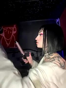 Annie_LS from StripChat