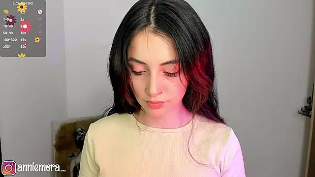 annie_mora from StripChat