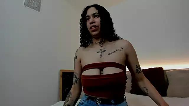 Annie_roselle from StripChat