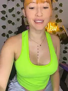 Annie_Velas_ from StripChat