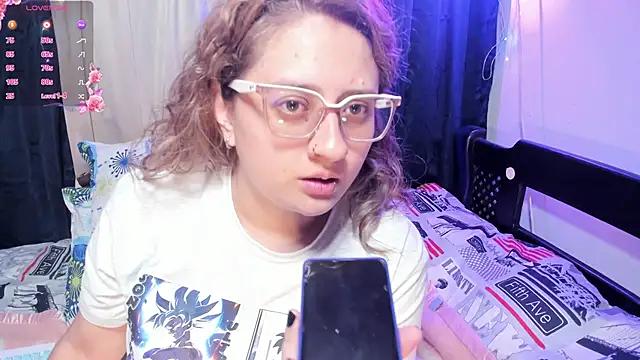 AnnieBigBoobs from StripChat