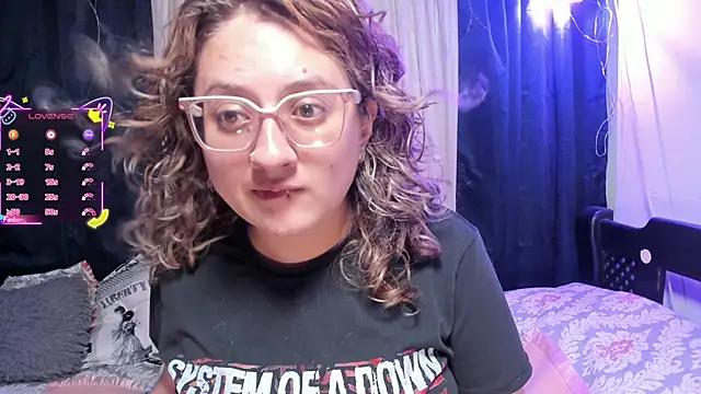 AnnieBigBoobs from StripChat
