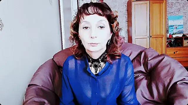 AnnieEltgant from StripChat