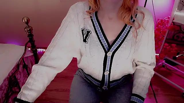 AnnieGOld_ from StripChat