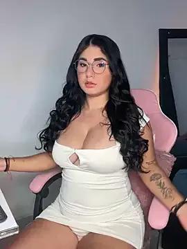 Anniferreira2 from StripChat