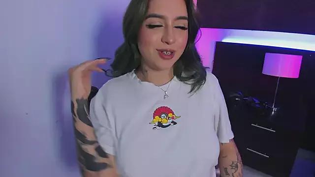 AnnikaMerliahh_ from StripChat
