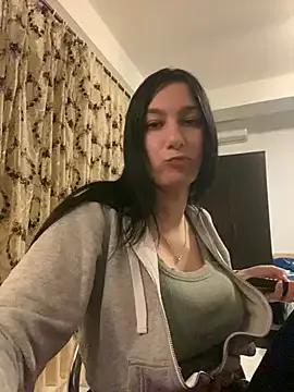 AnnnMary from StripChat