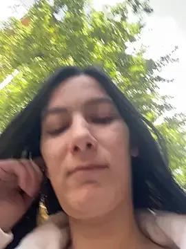 AnnnMary from StripChat