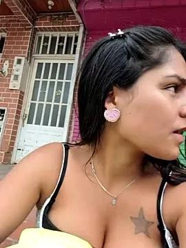 AnnRosse18 from StripChat