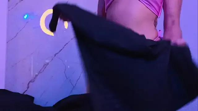 Anny_mendes from StripChat is Freechat