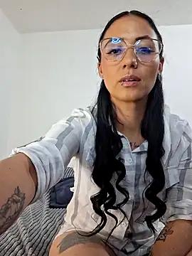 anny_roberts from StripChat