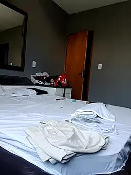 annybarros21 from StripChat