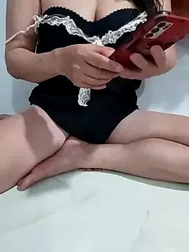 Annyon44 from StripChat