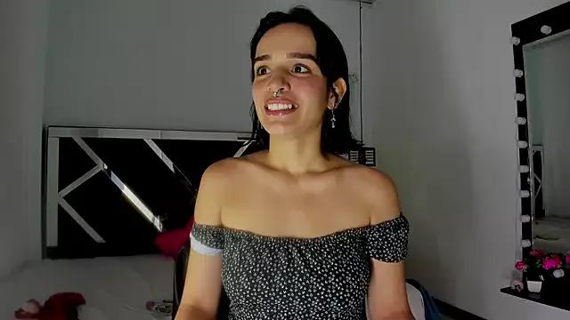 Annyrosee from StripChat