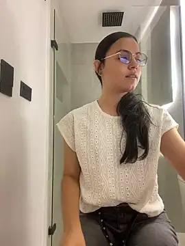 Annysweet1 from StripChat