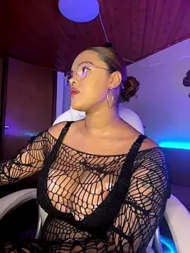 Antonella_boobs_ from StripChat is Freechat