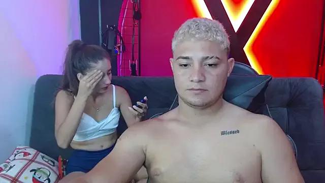 antonella_n_brian from StripChat is Freechat