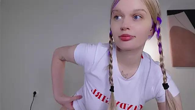 Any_mo0n webcams show profile image 