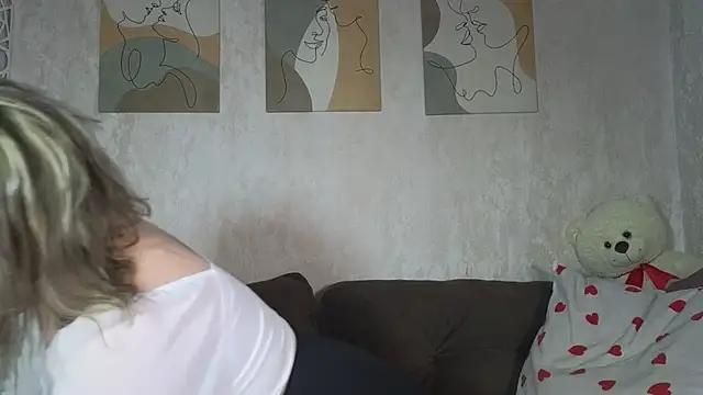 Anya-Daisy from StripChat