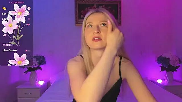 AnyaRusaya from StripChat