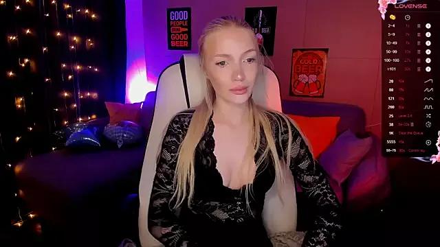 AnyaTaylor_ from StripChat is Freechat