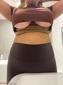 Arabellalee23 from StripChat