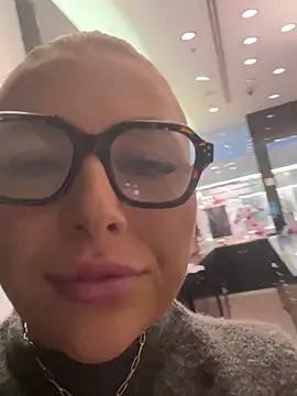 Arabellalee23 from StripChat