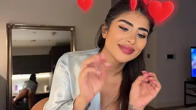 ArabicBarbie from StripChat