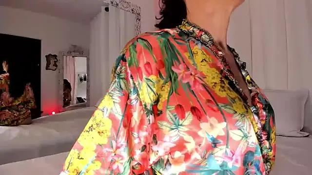 Arabiell from StripChat