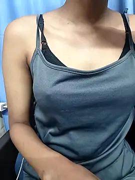 Aradhna_cute from StripChat