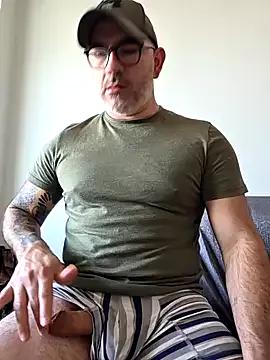 Aresal84 webcams show profile image 