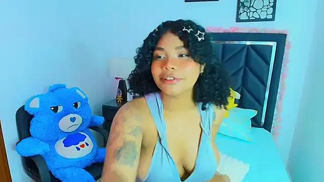 Aria_bell1 webcams show profile image 