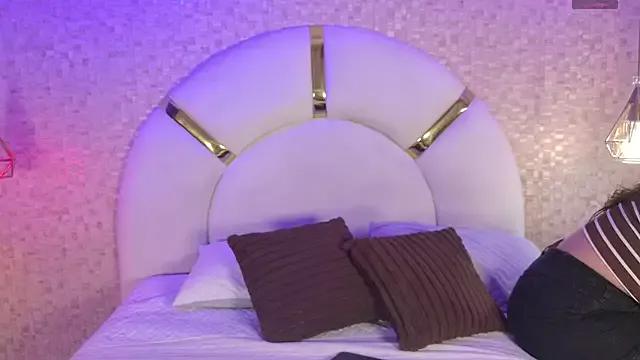 Aria_sm webcams show profile image 