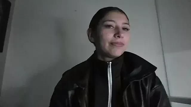 AriaBliss- from StripChat is Freechat