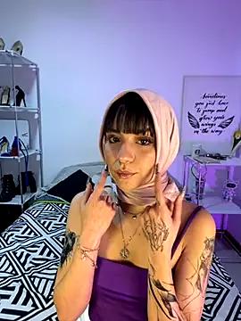 AriaBlush_18 from StripChat