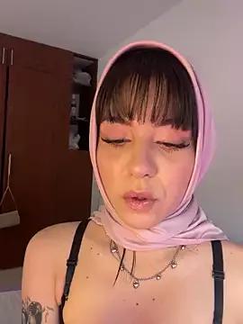 AriaBlush_18 from StripChat is Freechat