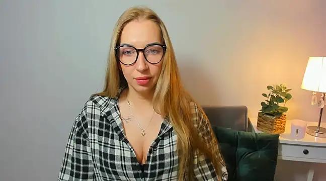 AriaDesire from StripChat