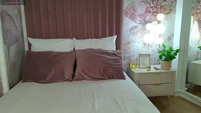 AriaHeart from StripChat