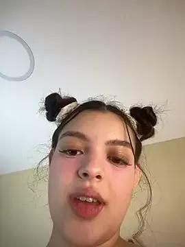AriaHeavenss from StripChat is Freechat