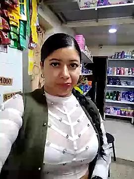 Ariana-pp03 from StripChat