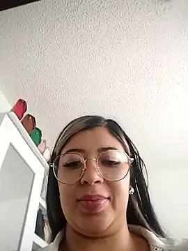 Ariana-pp03 from StripChat