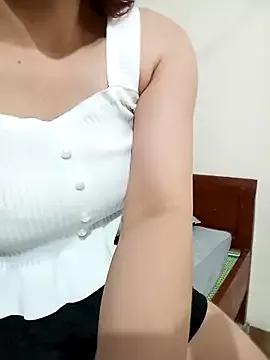 Ariana-Vy from StripChat