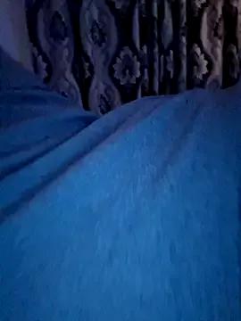 Ariana381 from StripChat is Freechat