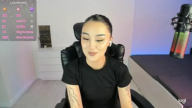 ariana_bambii from StripChat