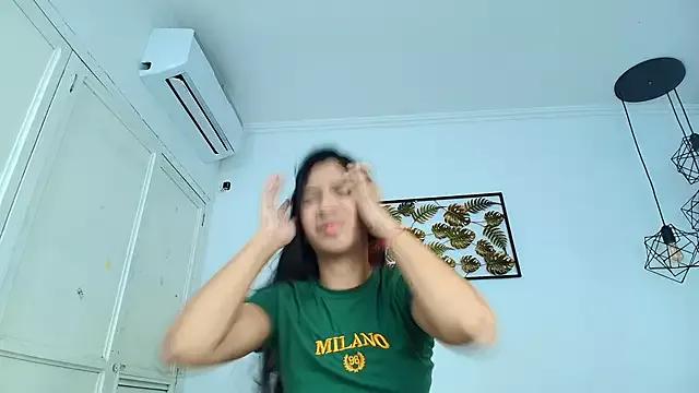 ariana_cardona from StripChat