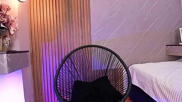 ariana_jhonson1 from StripChat